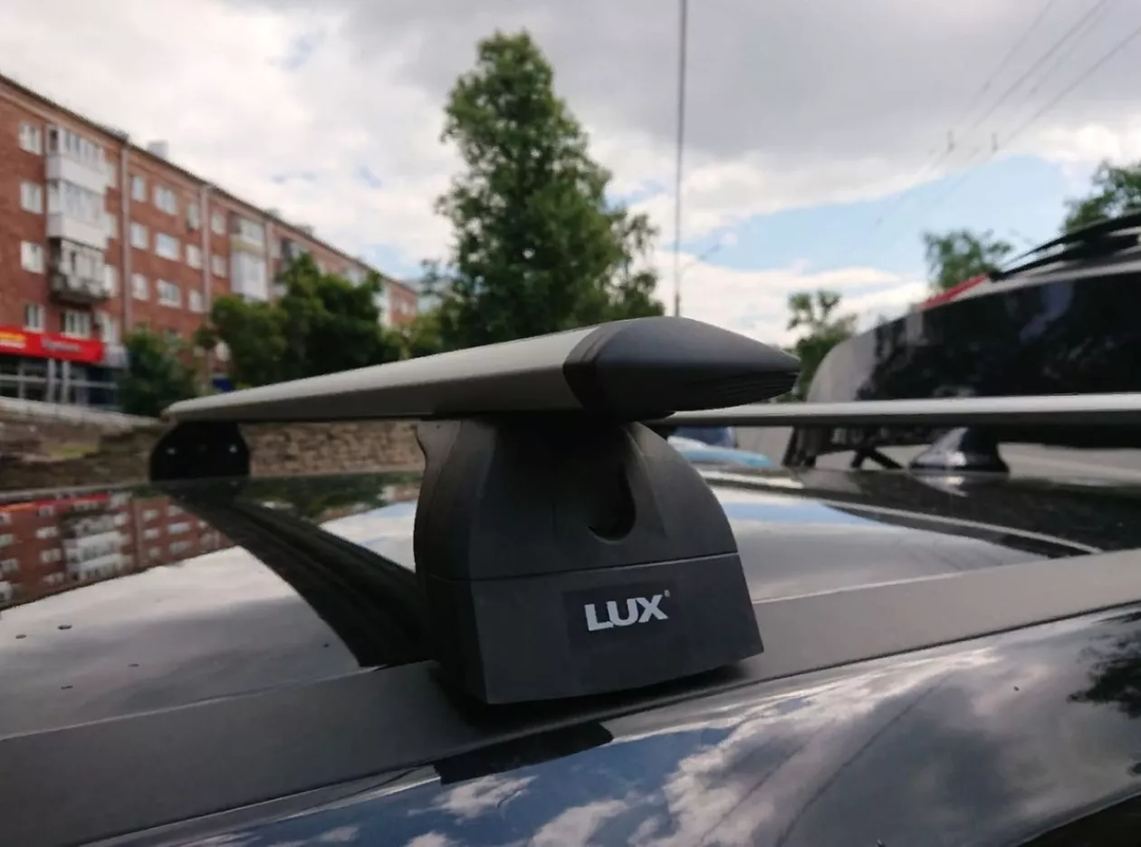 Багажник «LUX» для а/м без рейлингов 1,4 м